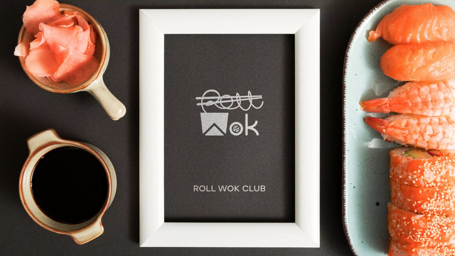 Разработка логотипа суши-бара «Roll Wok Club» в Полысаево